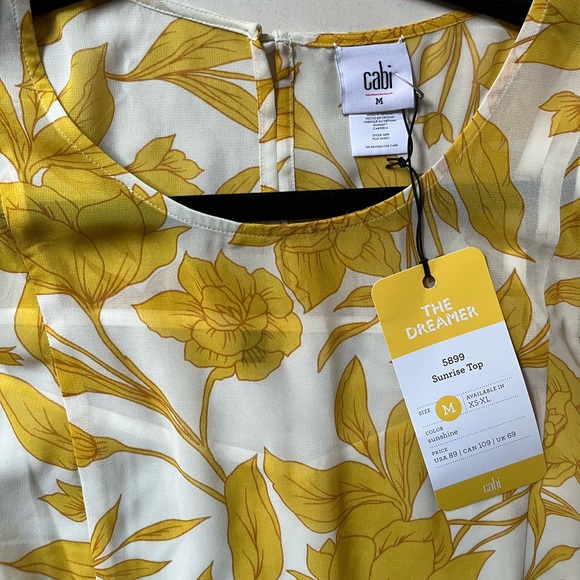 Cabi short sleeve blouse - Picture 2 of 6